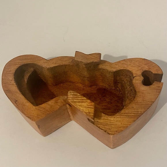 Double Heart Carved Wooden Puzzle Trinket Box Secret Compartment - Picture 4 of 8